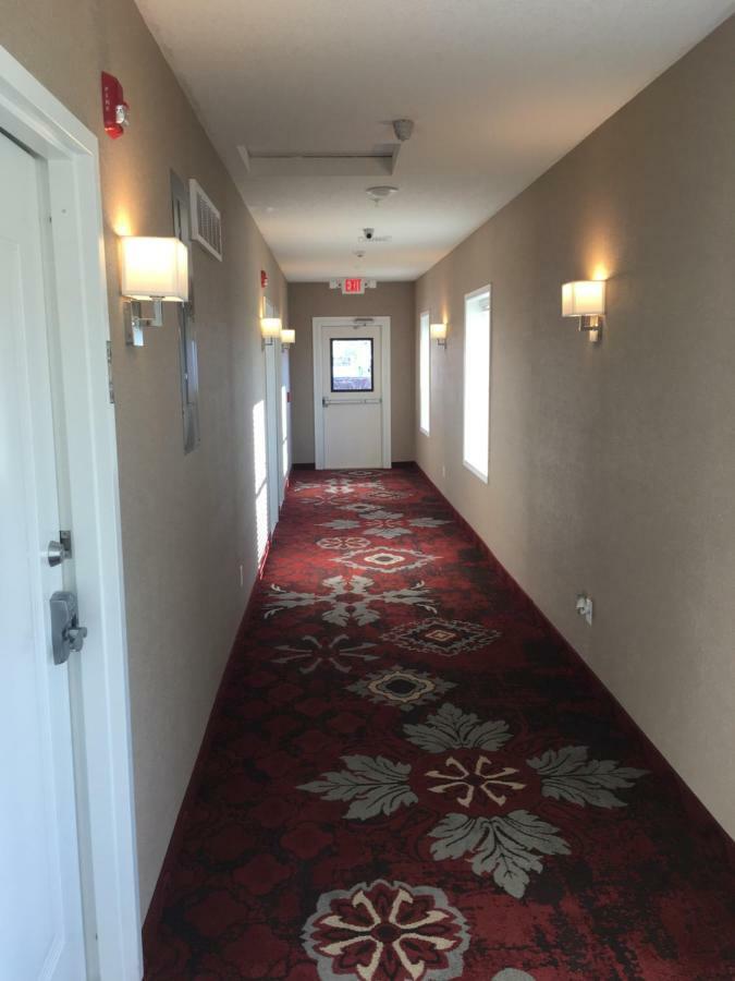 Riverside Inn هانيبال المظهر الخارجي الصورة