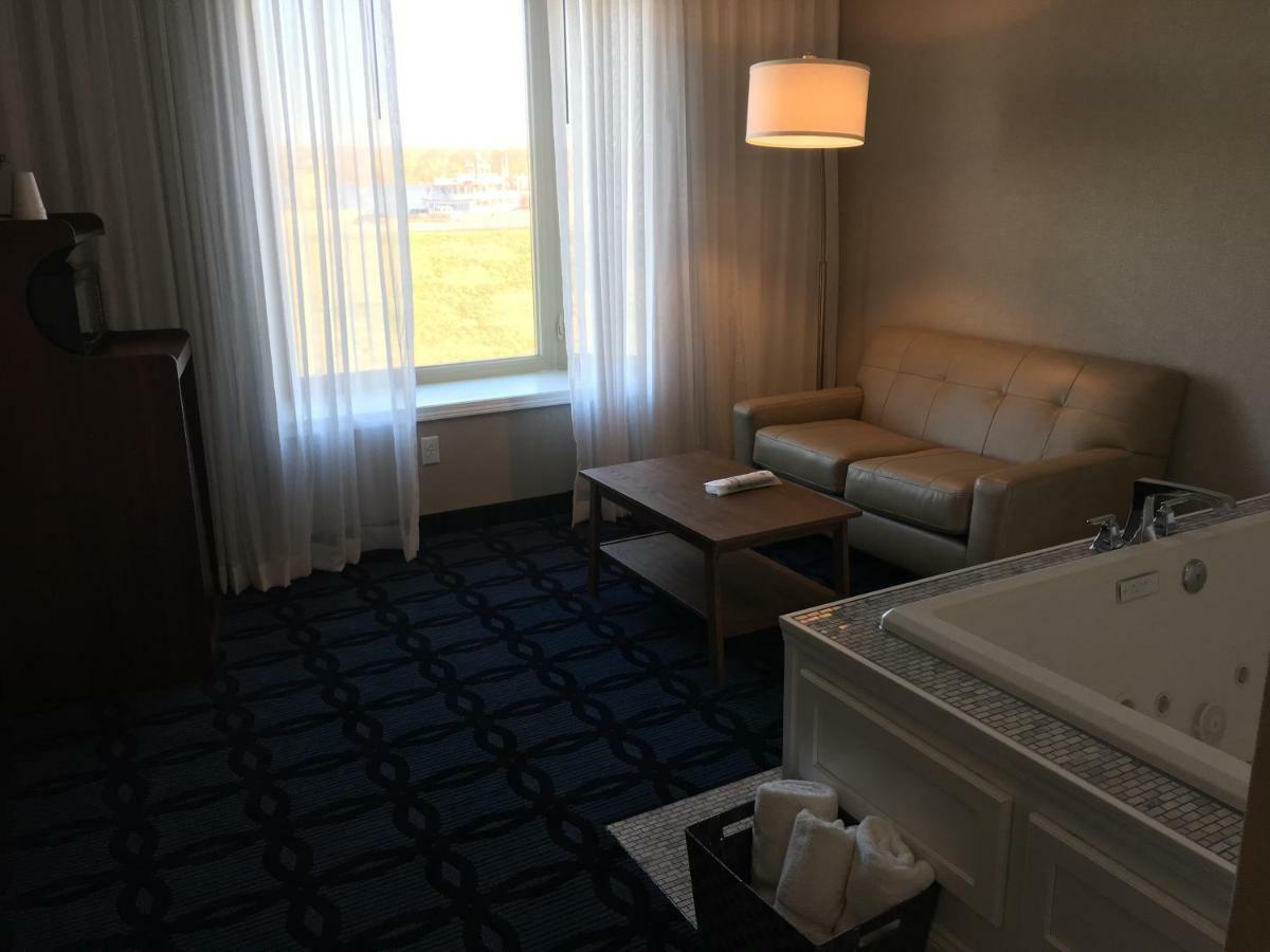 Riverside Inn هانيبال المظهر الخارجي الصورة