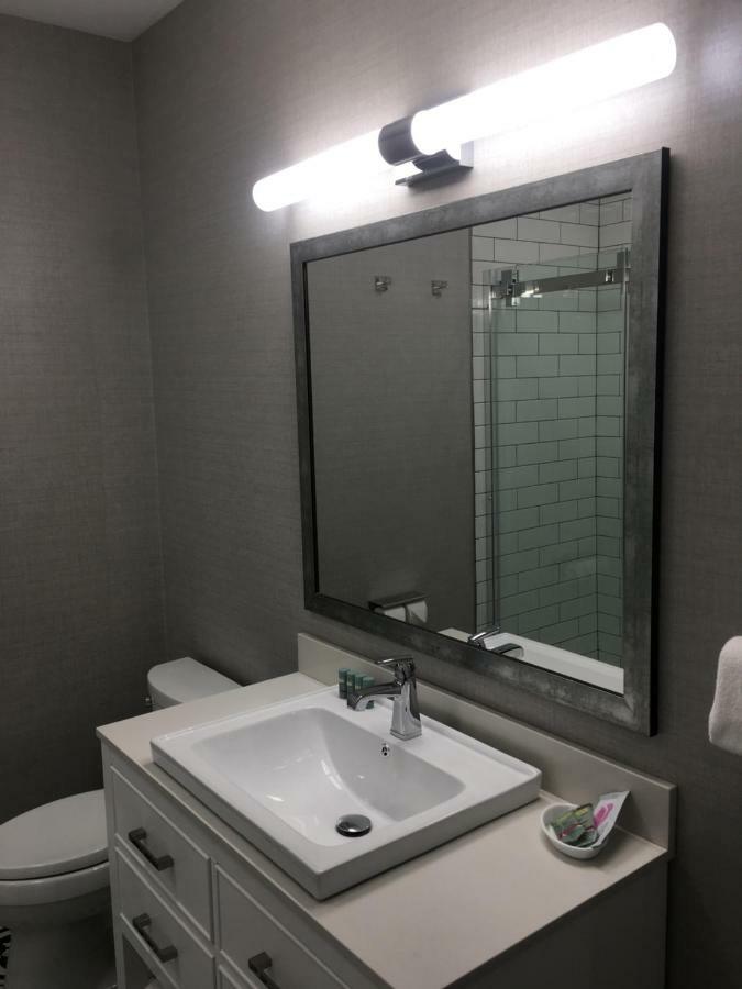 Riverside Inn هانيبال المظهر الخارجي الصورة