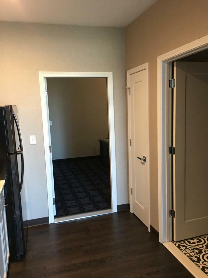 Riverside Inn هانيبال المظهر الخارجي الصورة
